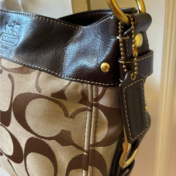Coach Brown signature bag. New never used. - Picture 2 of 3